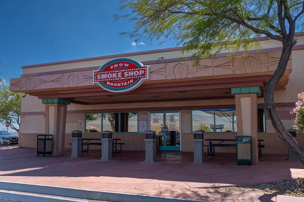 Snow Mountain Smoke Shop exterior